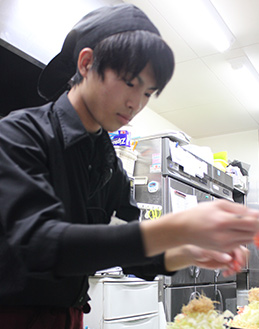 提供する側になったことで、料理にこだわりが生まれました!